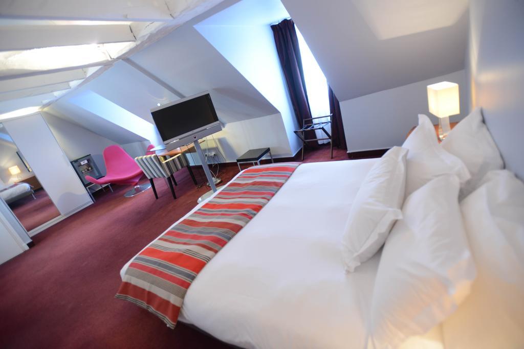 Hotel Des Archives Paris Rum bild