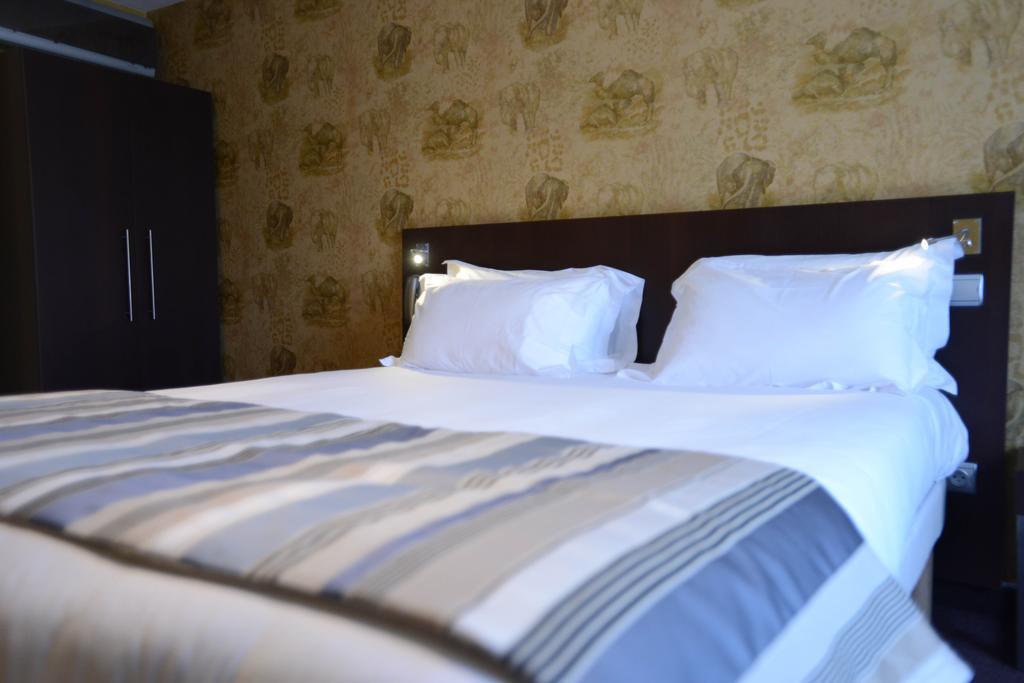 Hotel Des Archives Paris Rum bild